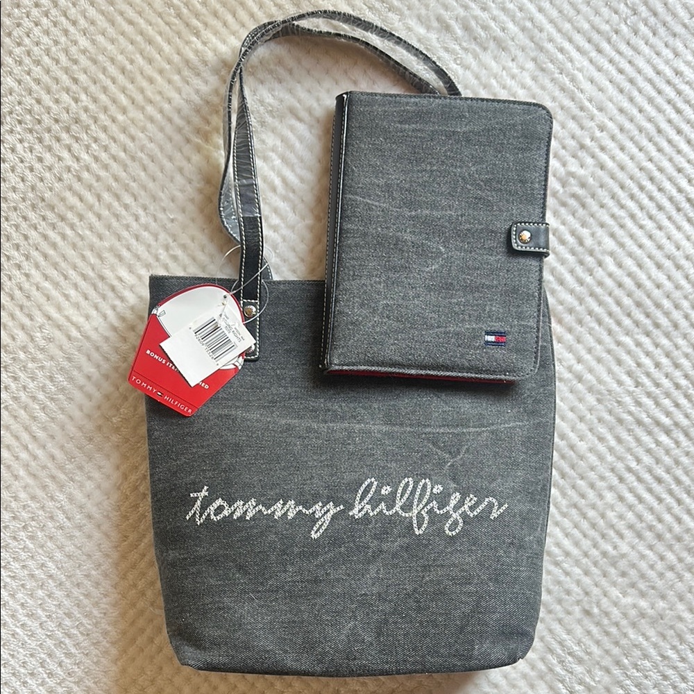 NWT Tommy Hilfiger Gray Denim Tote Set